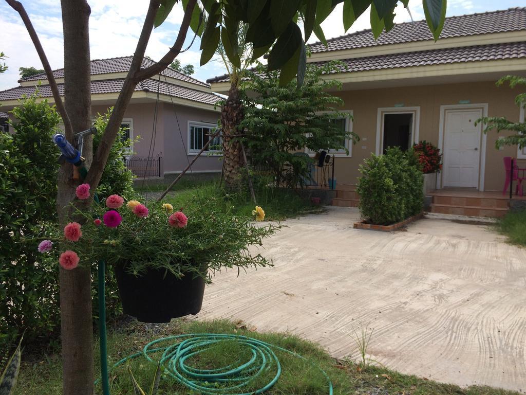 Nadee Resort أودون ثاني الغرفة الصورة